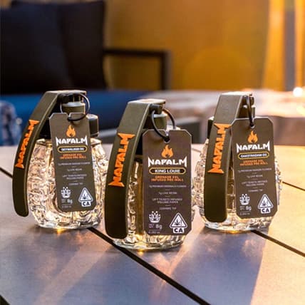 Vapes Napalm Brand para dispensarios de Illinois.